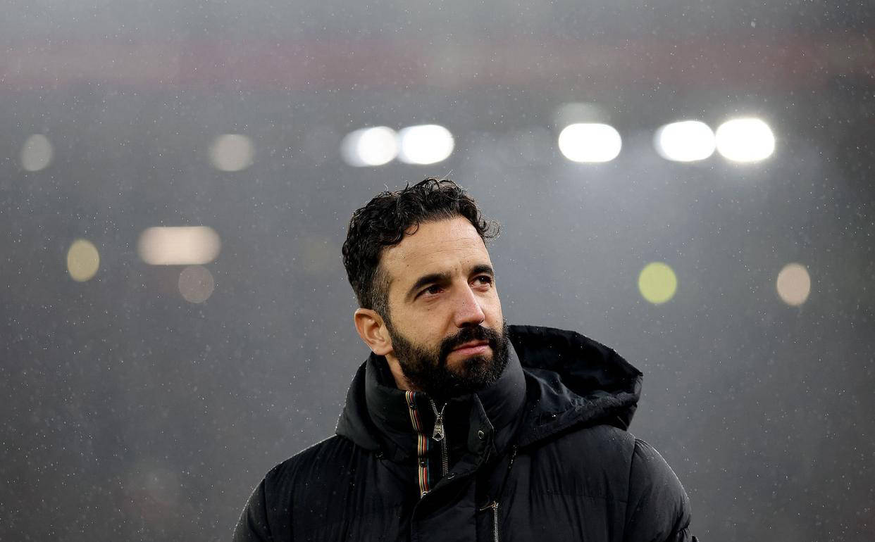 曼联全力出击！开启顶级门将与意甲中场的转会谈判